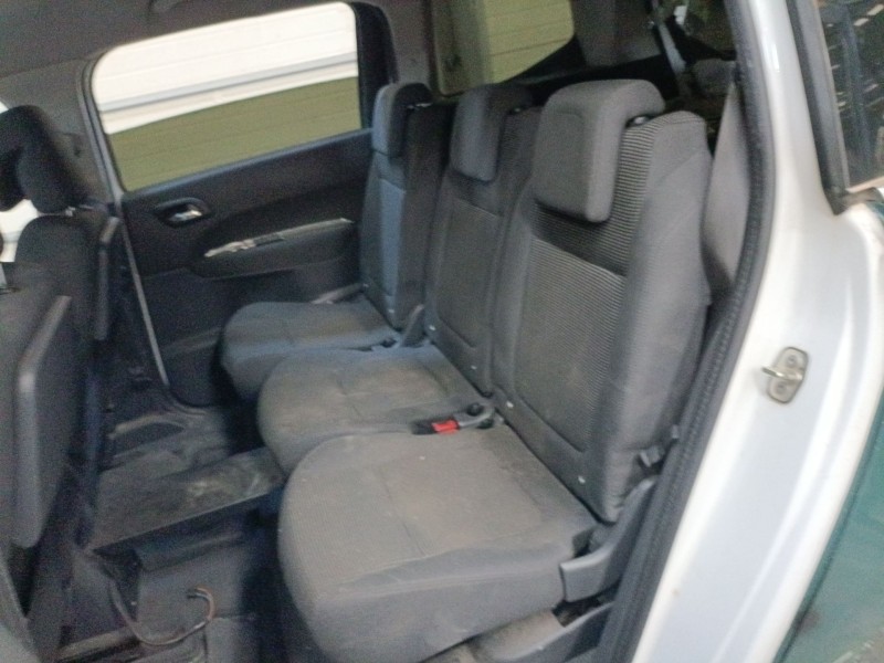 peugeot 5008 (0u_, 0e_) del año 2009