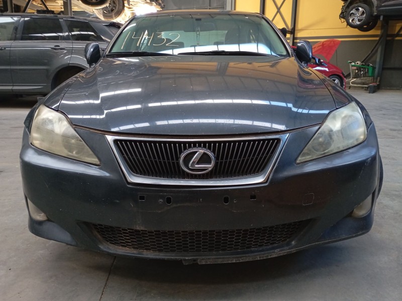 lexus is ii (_e2_) del año 2005