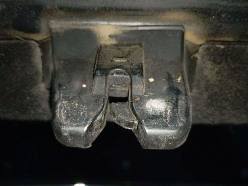 Recambio de cerradura maletero / porton para lexus is ii (_e2_) 220d (ale20) referencia OEM IAM   