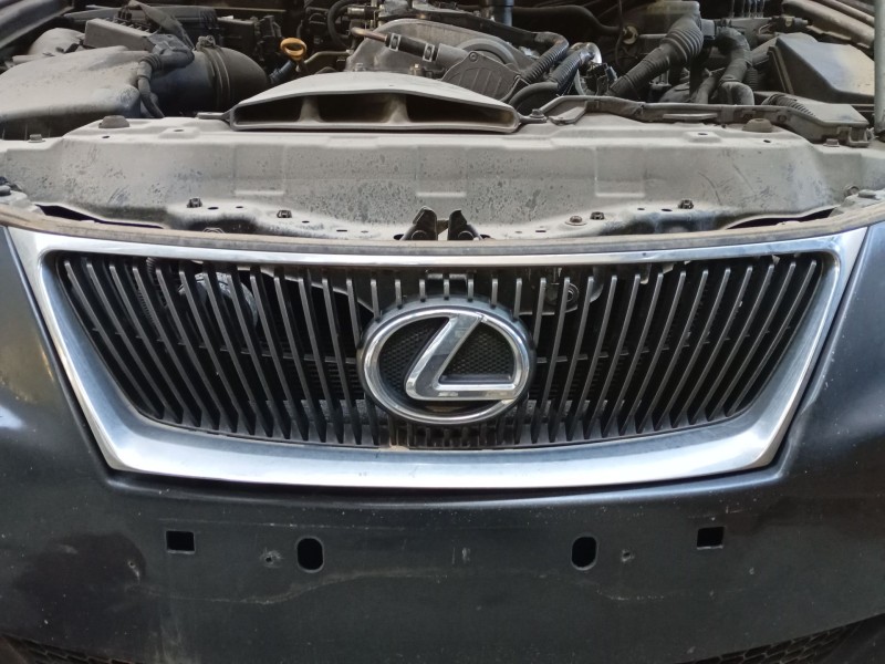 Recambio de rejilla delantera para lexus is ii (_e2_) 220d (ale20) referencia OEM IAM   