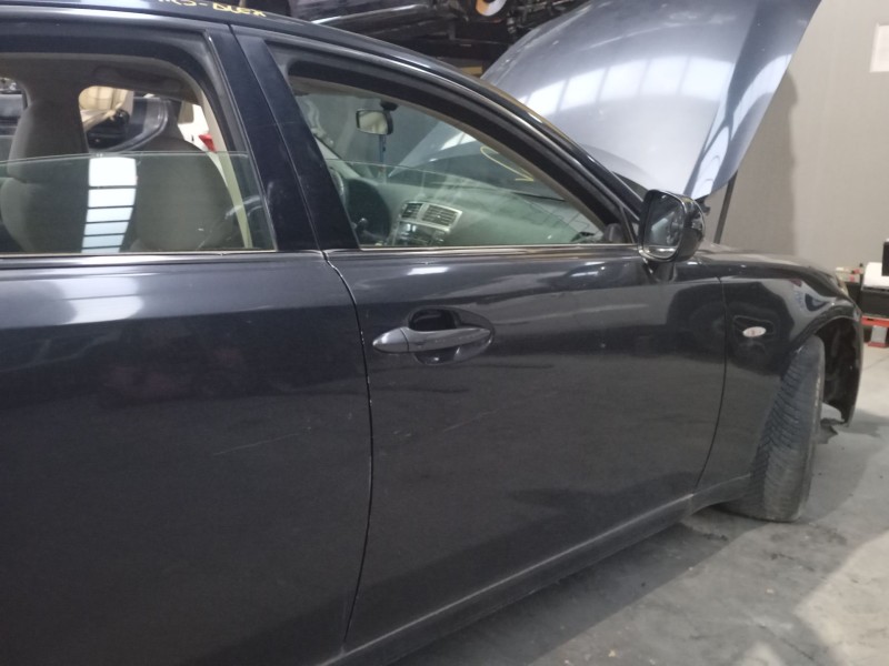 Recambio de puerta delantera derecha para lexus is ii (_e2_) 220d (ale20) referencia OEM IAM   