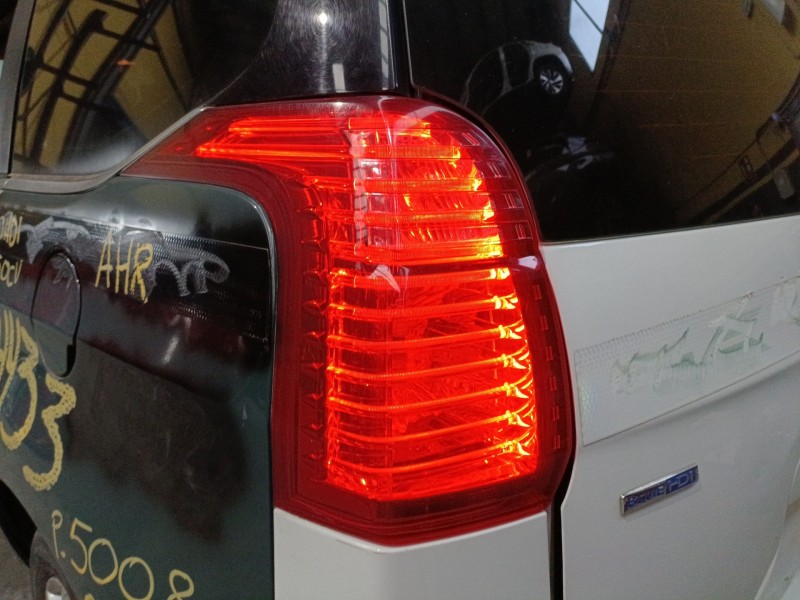 Recambio de piloto trasero izquierdo para peugeot 5008 (0u_, 0e_) 2.0 hdi 150 / bluehdi 150 referencia OEM IAM   