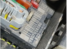 Recambio de caja reles / fusibles para peugeot 5008 (0u_, 0e_) 2.0 hdi 150 / bluehdi 150 referencia OEM IAM 9807028580   2