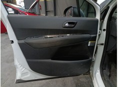 GUARNECIDO PUERTA DELANTERA IZQUIERDA 