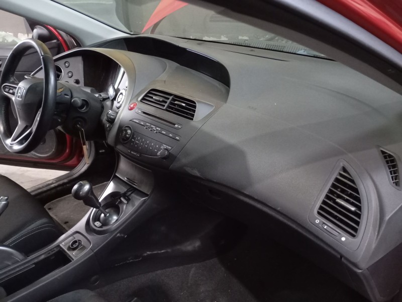 Recambio de salpicadero para honda civic viii hatchback (fn, fk) 1.8 (fn1, fk2) referencia OEM IAM   