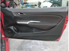 GUARNECIDO PUERTA DELANTERA DERECHA 