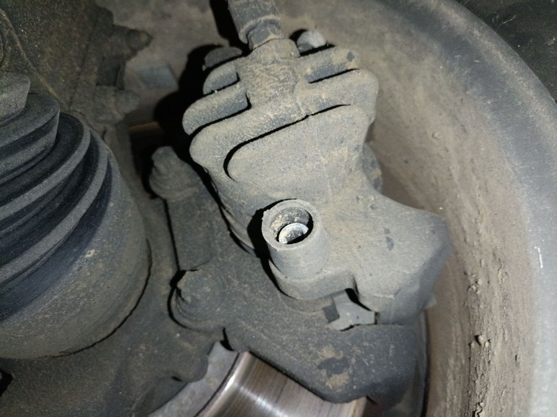 Recambio de pinza freno delantera izquierda para peugeot 5008 (0u_, 0e_) 2.0 hdi 150 / bluehdi 150 referencia OEM IAM   