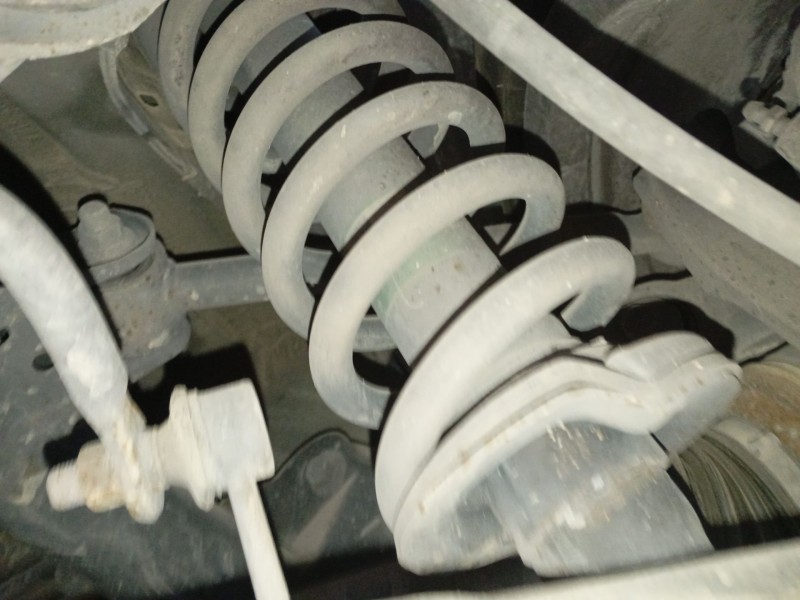 Recambio de amortiguador trasero derecho para lexus is ii (_e2_) 220d (ale20) referencia OEM IAM   