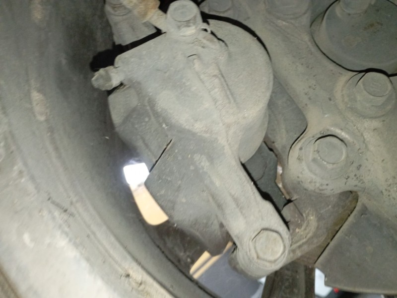 Recambio de pinza freno delantera izquierda para lexus is ii (_e2_) 220d (ale20) referencia OEM IAM   