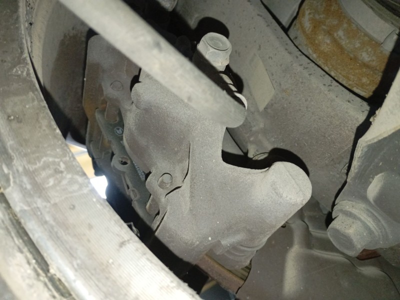 Recambio de pinza freno trasera izquierda para lexus is ii (_e2_) 220d (ale20) referencia OEM IAM   