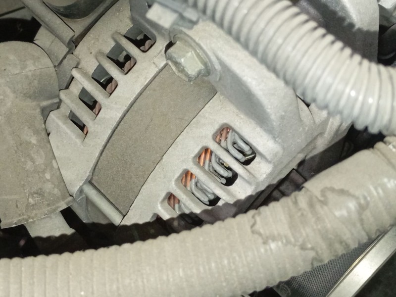 Recambio de alternador para lexus is ii (_e2_) 220d (ale20) referencia OEM IAM   