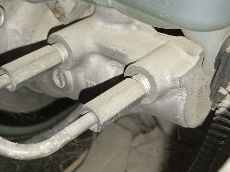 Recambio de bomba freno para lexus is ii (_e2_) 220d (ale20) referencia OEM IAM   