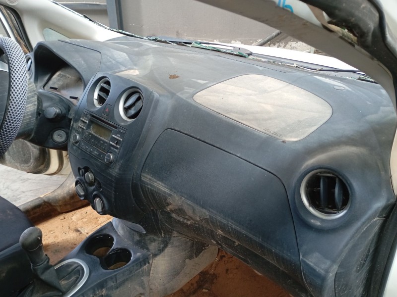 nissan note (e12) del año 2015