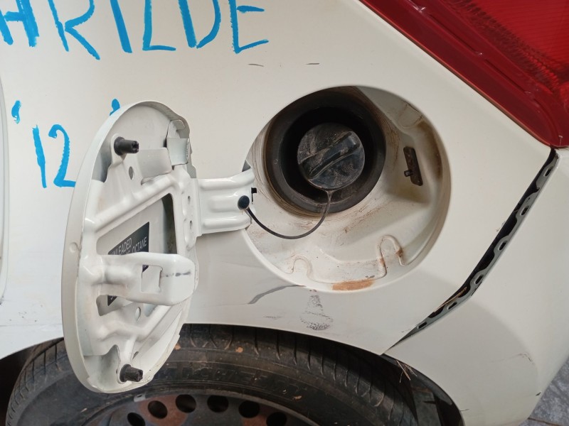 Recambio de tapa exterior combustible para nissan note (e12) 1.2 referencia OEM IAM   