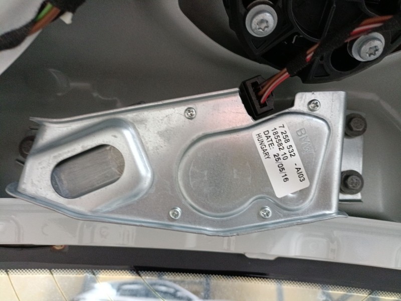 Recambio de motor limpia trasero para bmw 1 (f20) 118 d referencia OEM IAM 7258532  