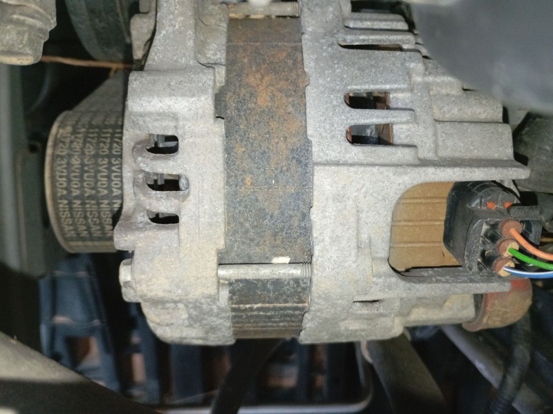 Recambio de alternador para nissan note (e12) 1.2 referencia OEM IAM   