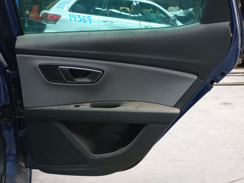 Recambio de guarnecido puerta trasera derecha para seat leon (5f1) 1.4 tsi referencia OEM IAM   