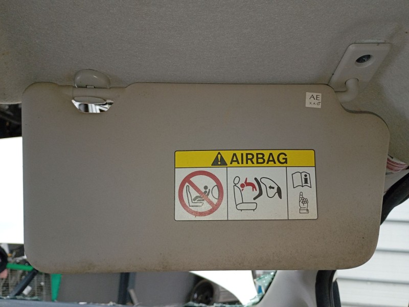 Recambio de parasol derecho para nissan note (e12) 1.2 referencia OEM IAM   