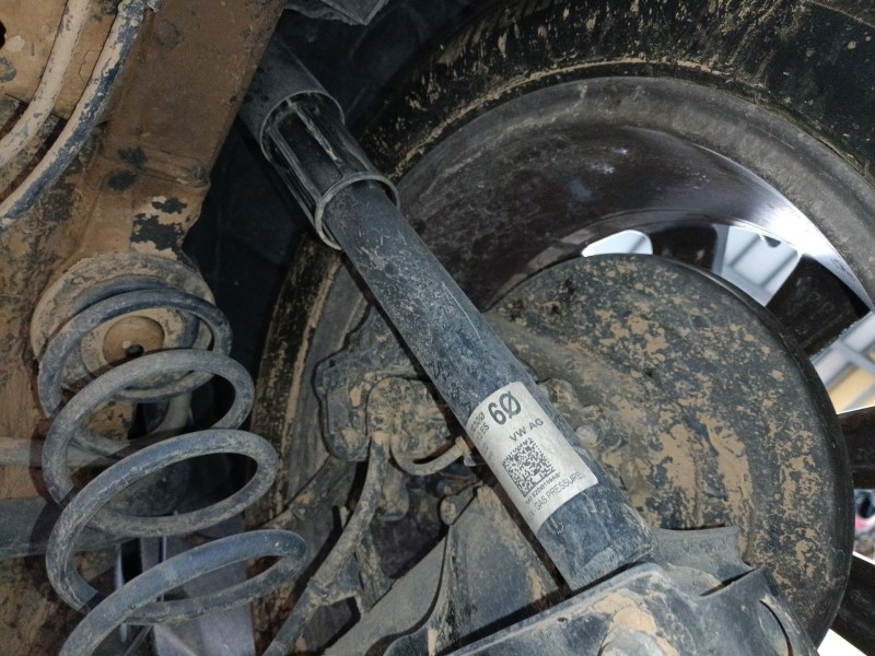 Recambio de amortiguador trasero derecho para seat leon (5f1) 1.4 tsi referencia OEM IAM   