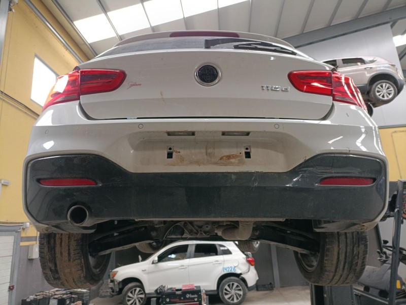 Recambio de paragolpes trasero para bmw 1 (f20) 118 d referencia OEM IAM   