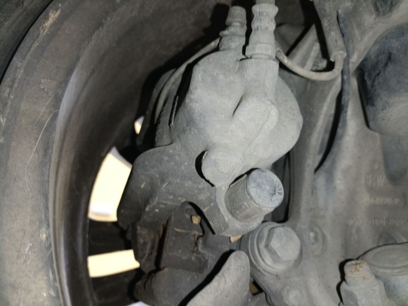 Recambio de pinza freno delantera izquierda para bmw 1 (f20) 118 d referencia OEM IAM   