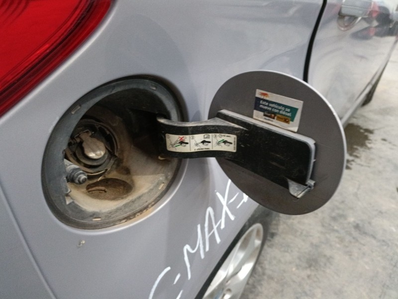 Recambio de tapa exterior combustible para ford c-max ii (dxa/cb7, dxa/ceu) 1.6 tdci referencia OEM IAM   