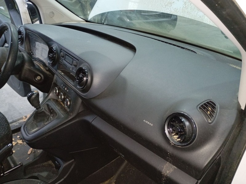 Recambio de salpicadero para mercedes-benz citan furgoneta/monovolumen (w420) 1.5 110 cdi (420.623) referencia OEM IAM   