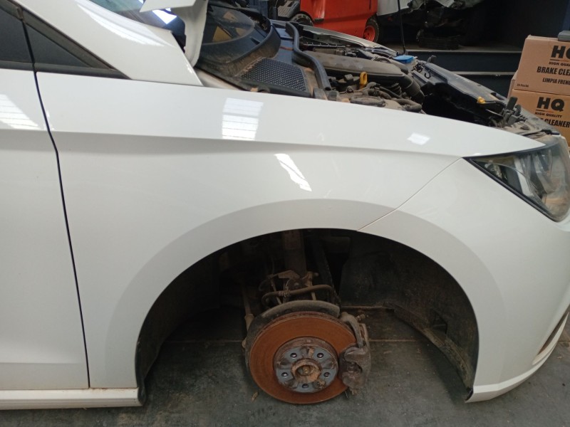 Recambio de aleta delantera derecha para seat ibiza v (kj1, kjg) 1.0 mpi referencia OEM IAM   