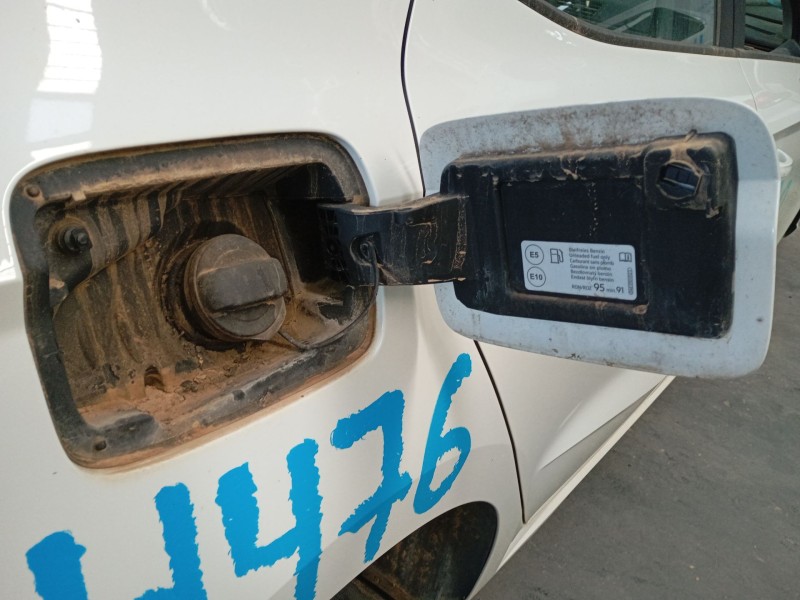 Recambio de tapa exterior combustible para seat ibiza v (kj1, kjg) 1.0 mpi referencia OEM IAM   