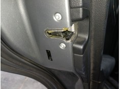 CERRADURA PUERTA TRASERA IZQUIERDA 