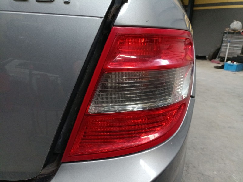Recambio de piloto trasero derecho para mercedes-benz clase c t-model (s204) c 200 cdi (204.207) referencia OEM IAM   