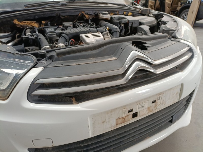 Recambio de rejilla delantera para citroën c4 ii (nc_) 1.2 thp 130 referencia OEM IAM   