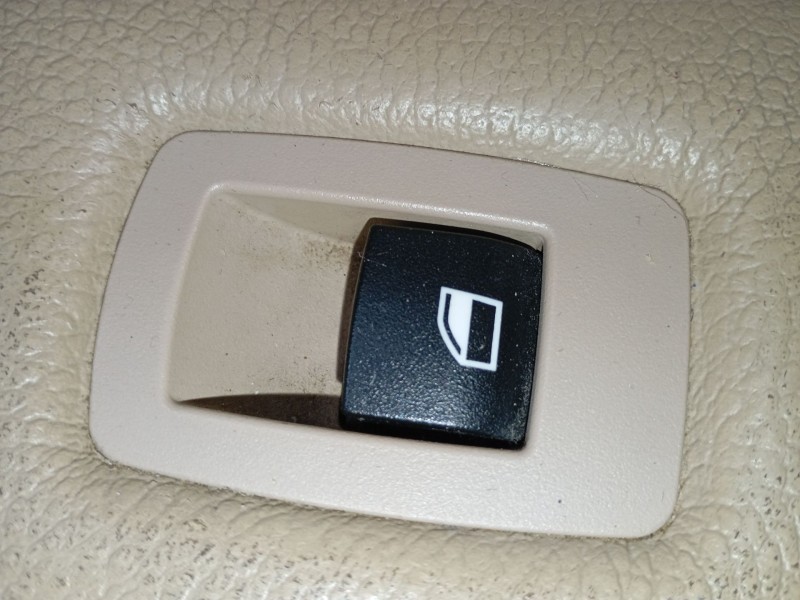 Recambio de mando elevalunas delantero derecho para bmw x3 (f25) xdrive 20 d referencia OEM IAM   