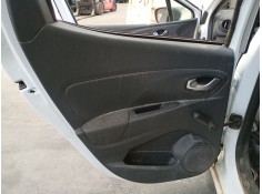 GUARNECIDO PUERTA TRASERA IZQUIERDA 