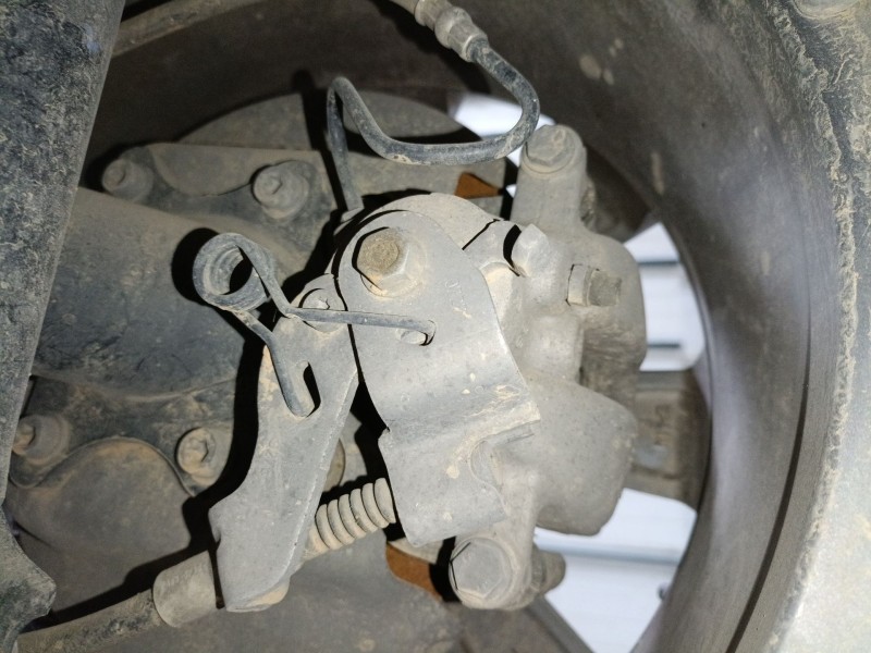 Recambio de pinza freno trasera derecha para citroën c4 ii (nc_) 1.2 thp 130 referencia OEM IAM   