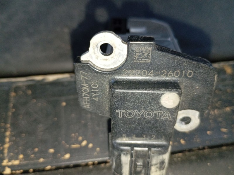 Recambio de caudalimetro para toyota auris (_e18_) 1.4 d-4d (nde180_) referencia OEM IAM 2220426010  