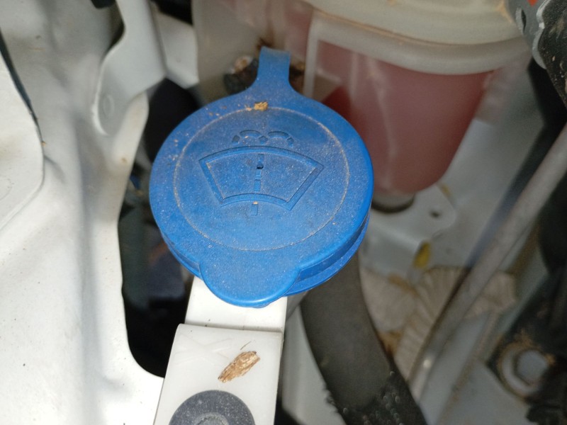 Recambio de deposito limpia para toyota auris (_e18_) 1.4 d-4d (nde180_) referencia OEM IAM   