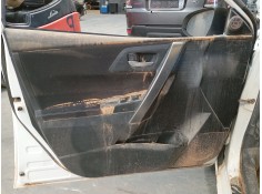Recambio de guarnecido puerta delantera izquierda para toyota auris (_e18_) 1.4 d-4d (nde180_) referencia OEM IAM   