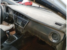 Recambio de salpicadero para toyota auris (_e18_) 1.4 d-4d (nde180_) referencia OEM IAM   