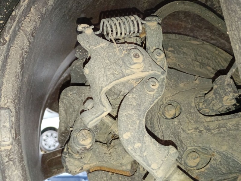 Recambio de pinza freno trasera izquierda para toyota auris (_e18_) 1.4 d-4d (nde180_) referencia OEM IAM   