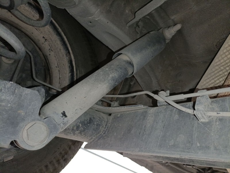 Recambio de amortiguador trasero izquierdo para dacia dokker monospace (ke_) 1.5 dci (keaj, keah) referencia OEM IAM   