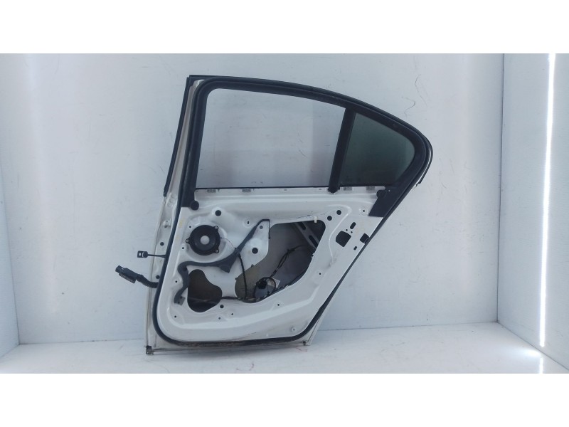 Recambio de puerta trasera derecha para bmw 3 (f30, f80) 318 d referencia OEM IAM   
