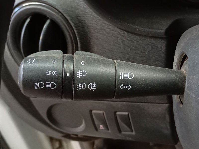 Recambio de mando intermitentes para dacia dokker furgoneta/monovolumen 1.6 referencia OEM IAM   