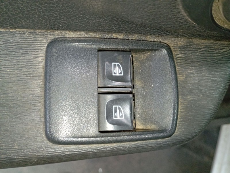 Recambio de mando elevalunas delantero izquierdo para dacia dokker furgoneta/monovolumen 1.6 referencia OEM IAM   