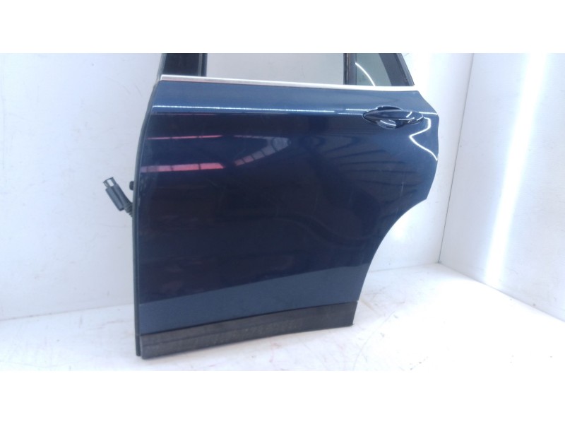 Recambio de puerta trasera izquierda para bmw x1 (f48) sdrive 18 d referencia OEM IAM   