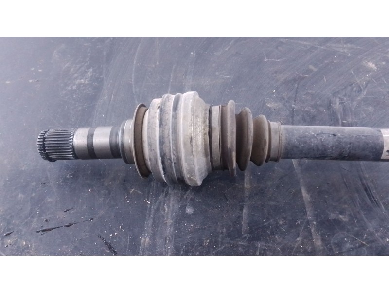 Recambio de transmision trasera izquierda para porsche panamera 4 s referencia OEM IAM 97033202401  