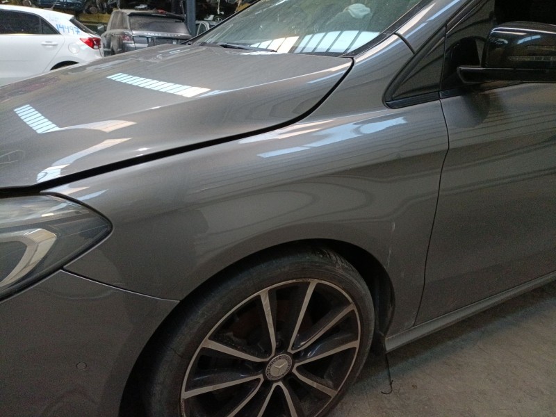 Recambio de aleta delantera derecha para mercedes-benz clase b sports tourer (w246, w242) b 200 cdi (246.201) referencia OEM IAM