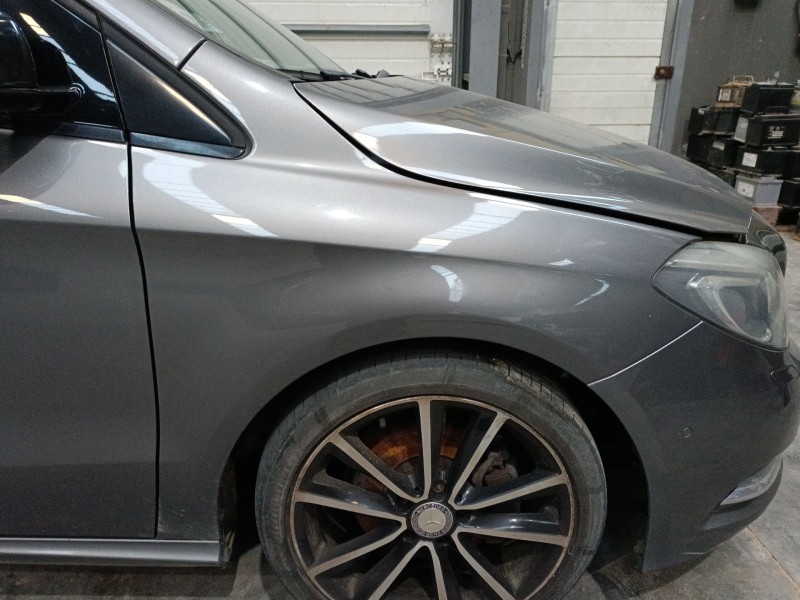 Recambio de aleta delantera izquierda para mercedes-benz clase b sports tourer (w246, w242) b 200 cdi (246.201) referencia OEM I