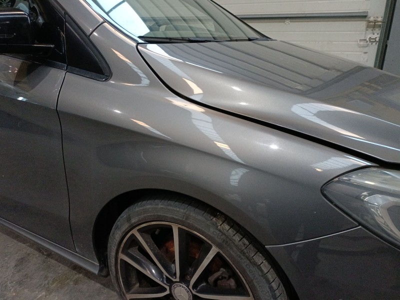 Recambio de aleta delantera izquierda para mercedes-benz clase b sports tourer (w246, w242) b 200 cdi (246.201) referencia OEM I