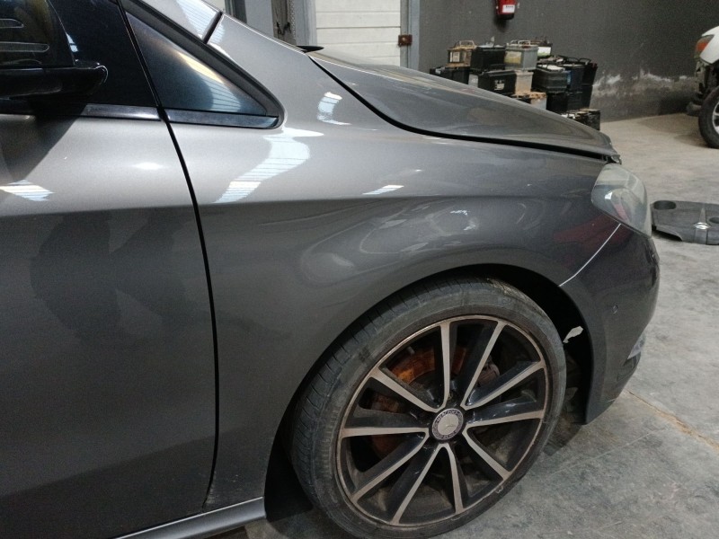 Recambio de aleta delantera izquierda para mercedes-benz clase b sports tourer (w246, w242) b 200 cdi (246.201) referencia OEM I